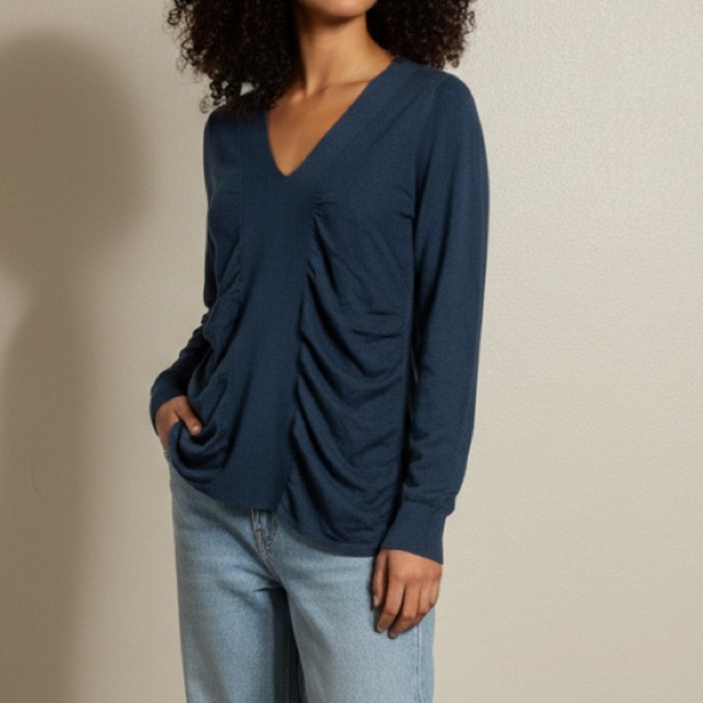 Elegant Black V-Neck cotton cashmere blend Women's Top